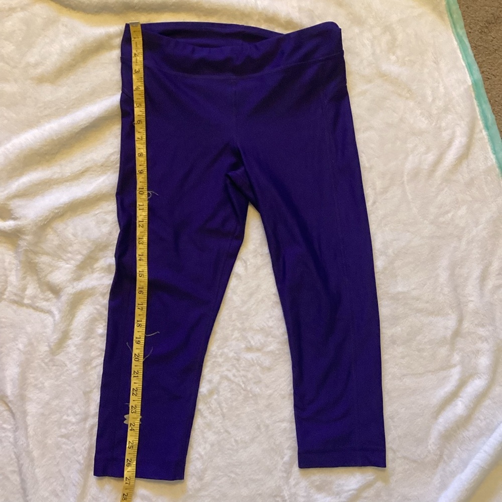 Under Armour Capri Leggings Womens Medium Blue Compression Yoga Casual Ladies